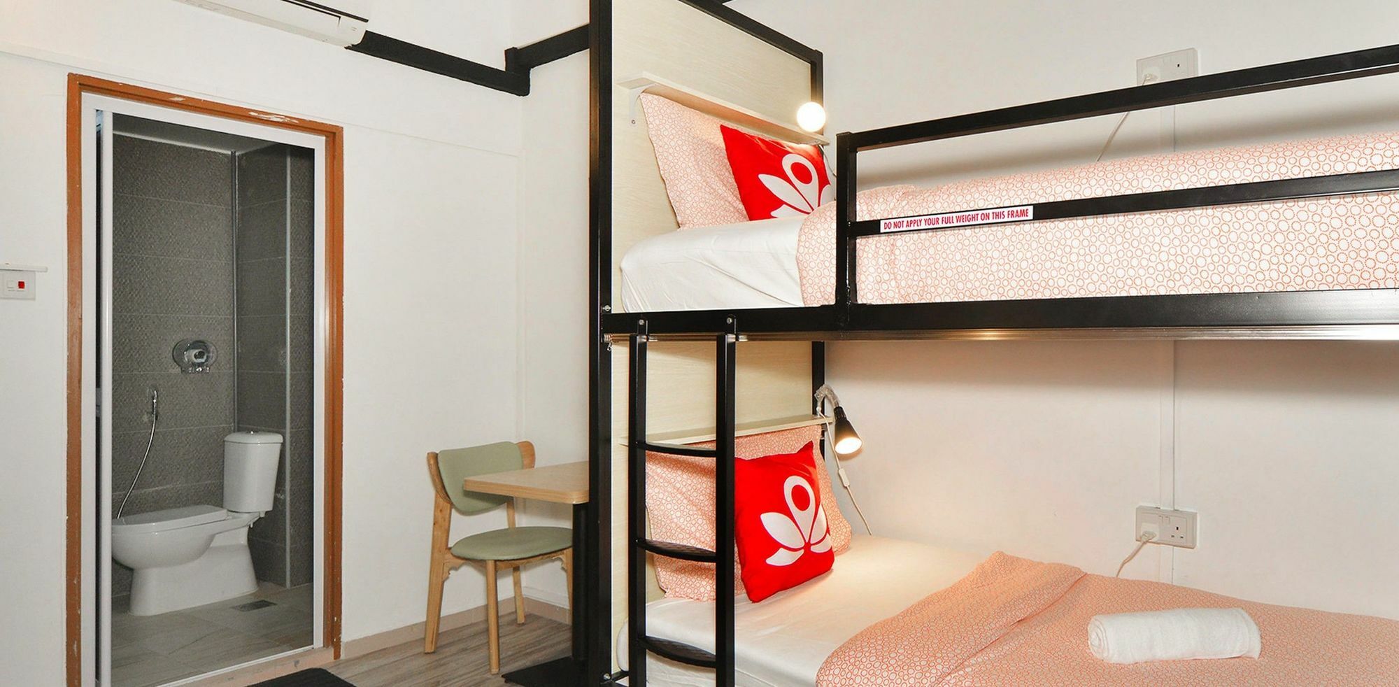 Zen Hostel Aljunied Singapura Luaran gambar
